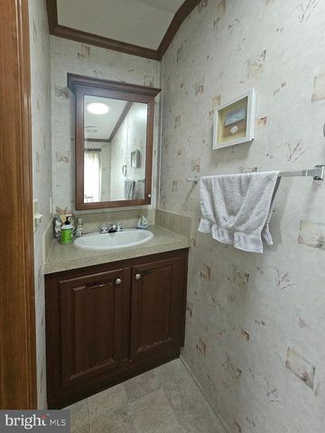 927 EMERALD ST, Ephrata, PA 17522