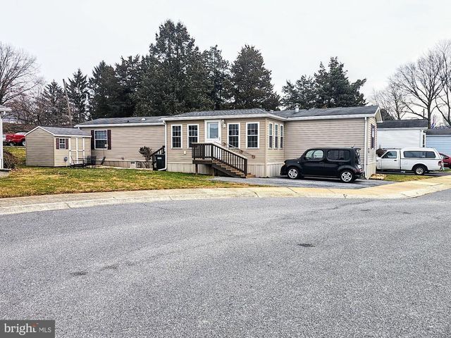 927 EMERALD ST, Ephrata, PA 17522