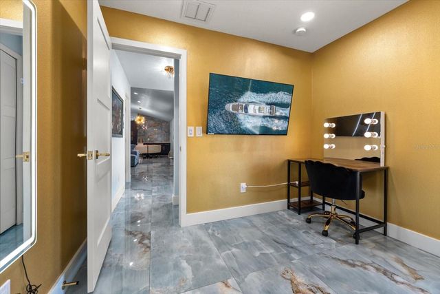 2050 W BAY DRIVE, Largo, FL 33770