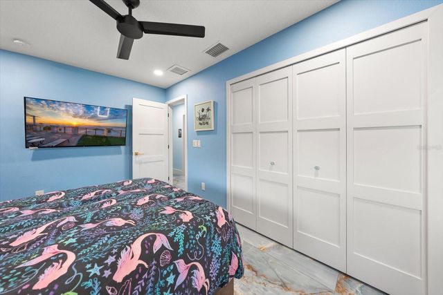 2050 W BAY DRIVE, Largo, FL 33770