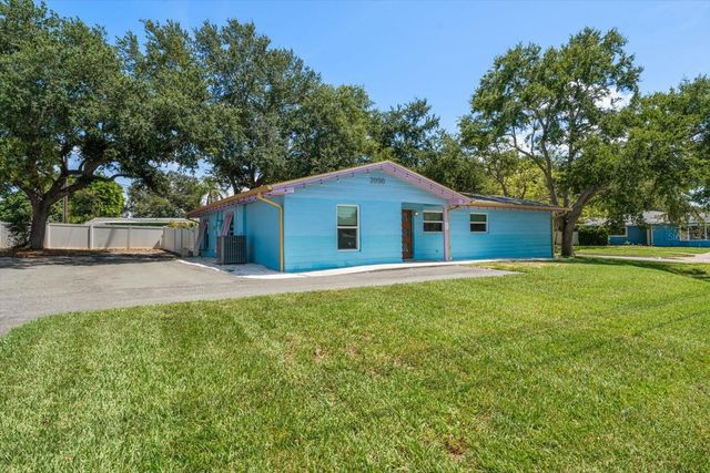 2050 W BAY DRIVE, Largo, FL 33770
