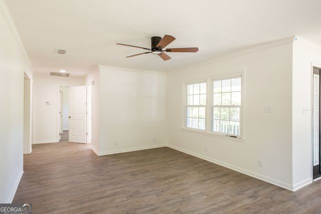 110 Briarwood Road, Waycross, GA 31501