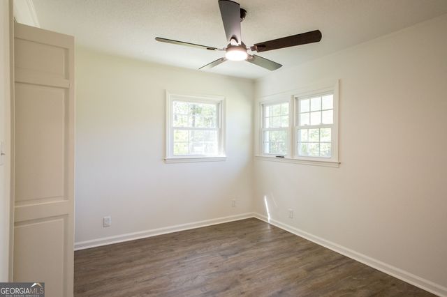 110 Briarwood Road, Waycross, GA 31501