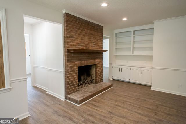 110 Briarwood Road, Waycross, GA 31501