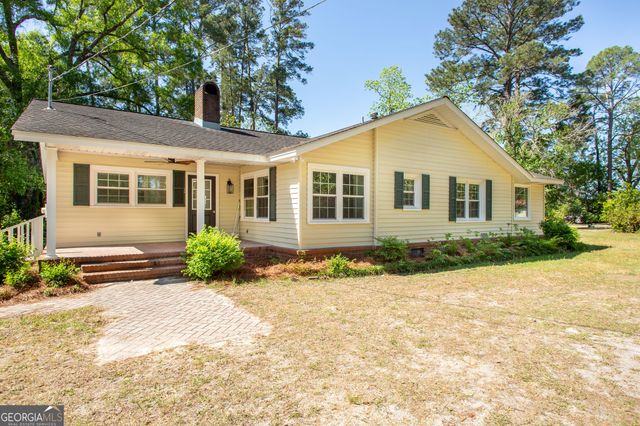 110 Briarwood Road, Waycross, GA 31501