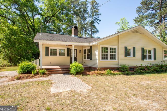 110 Briarwood Road, Waycross, GA 31501