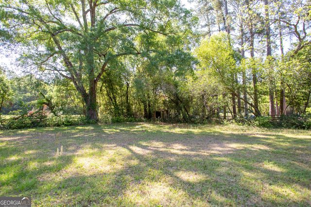 110 Briarwood Road, Waycross, GA 31501