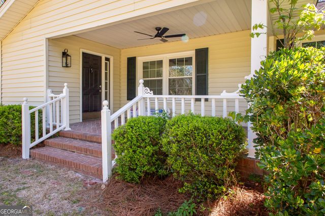 110 Briarwood Road, Waycross, GA 31501