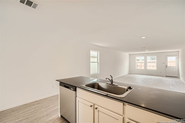 9827 carome mill, San Antonio, TX 78254