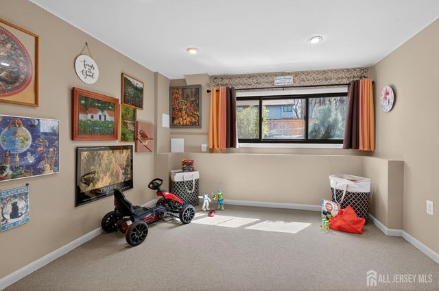 145 Harbinson Place, East Windsor, NJ 08520