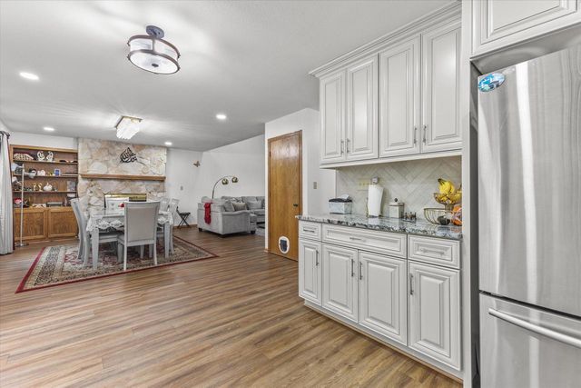 3950 W Minnesota AVENUE, Franklin, WI 53132