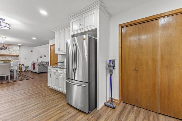 3950 W Minnesota AVENUE, Franklin, WI 53132
