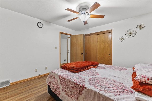 3950 W Minnesota AVENUE, Franklin, WI 53132