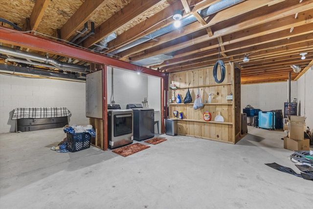 3950 W Minnesota AVENUE, Franklin, WI 53132
