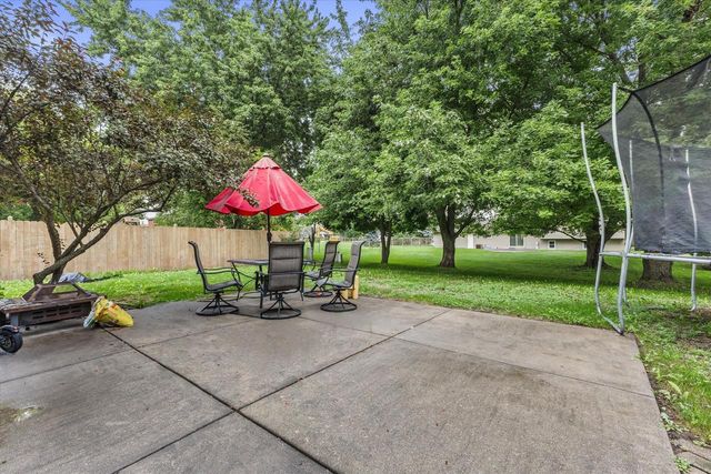 3950 W Minnesota AVENUE, Franklin, WI 53132