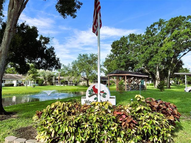 425 30TH AVENUE W C309, Bradenton, FL 34205