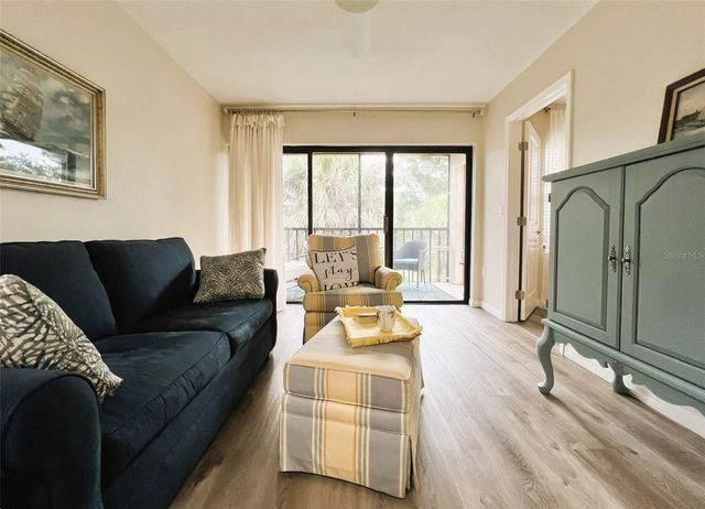 425 30TH AVENUE W C309, Bradenton, FL 34205