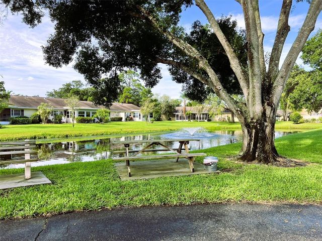 425 30TH AVENUE W C309, Bradenton, FL 34205