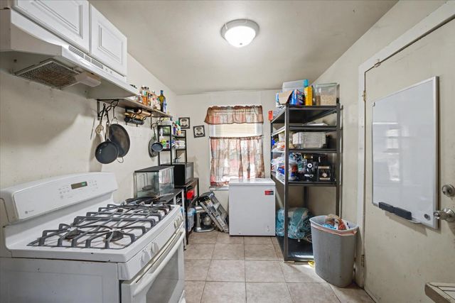 815-817 King Ave, Stockton, CA 95203