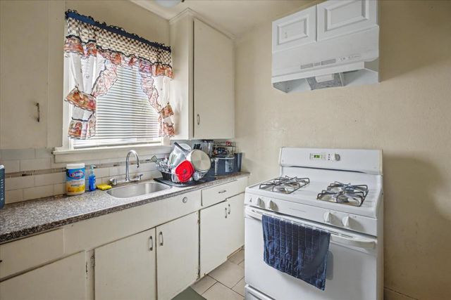 815-817 King Ave, Stockton, CA 95203