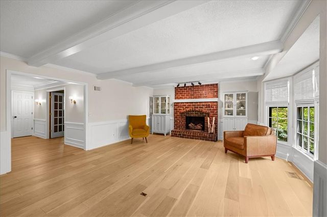 8105 W 99th Street, Overland Park, KS 66212