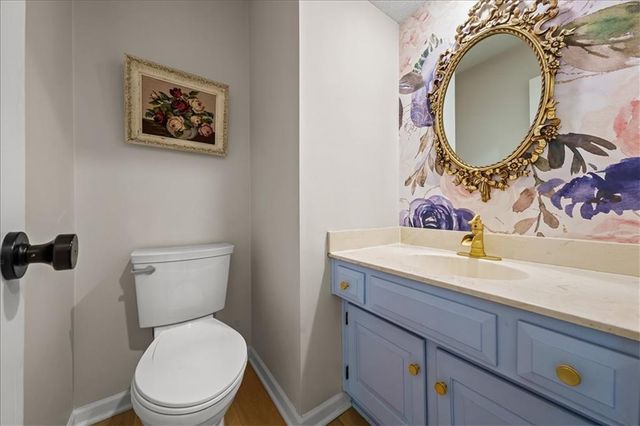 8105 W 99th Street, Overland Park, KS 66212
