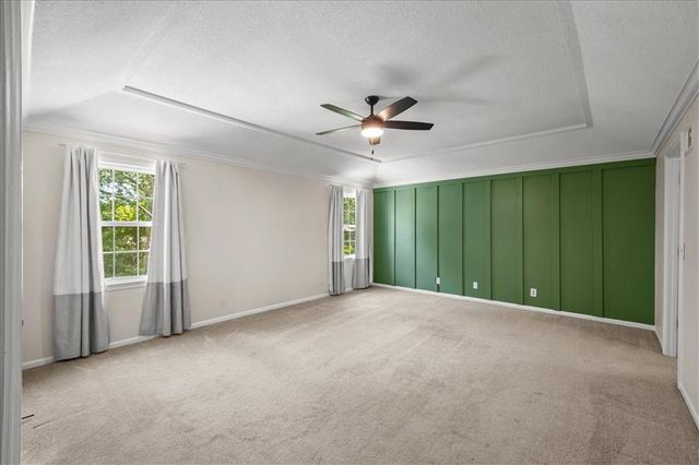 8105 W 99th Street, Overland Park, KS 66212