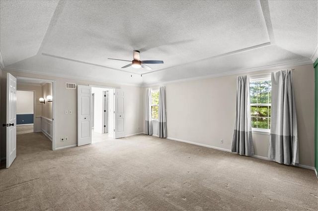 8105 W 99th Street, Overland Park, KS 66212