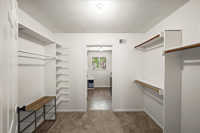 8105 W 99th Street, Overland Park, KS 66212