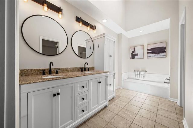 8105 W 99th Street, Overland Park, KS 66212