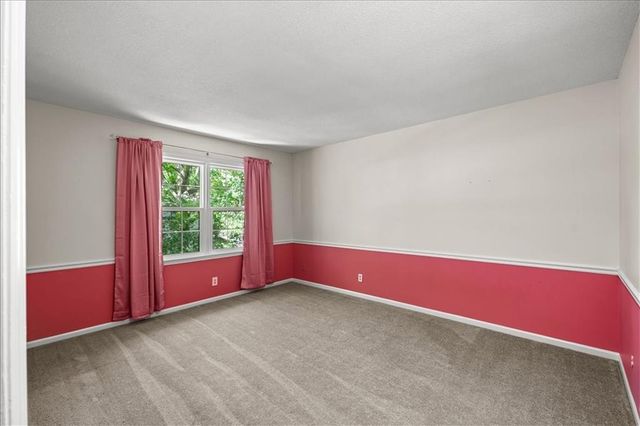 8105 W 99th Street, Overland Park, KS 66212