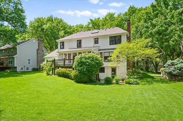 8105 W 99th Street, Overland Park, KS 66212