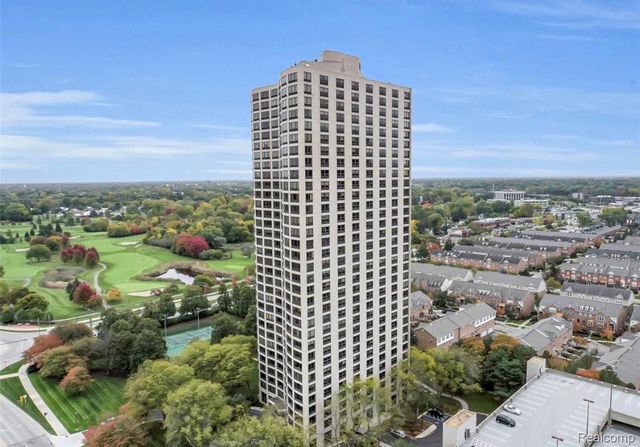 5000 Towncenter Center 607, Southfield, MI 48075