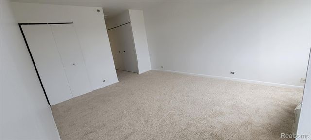 5000 Towncenter Center 607, Southfield, MI 48075