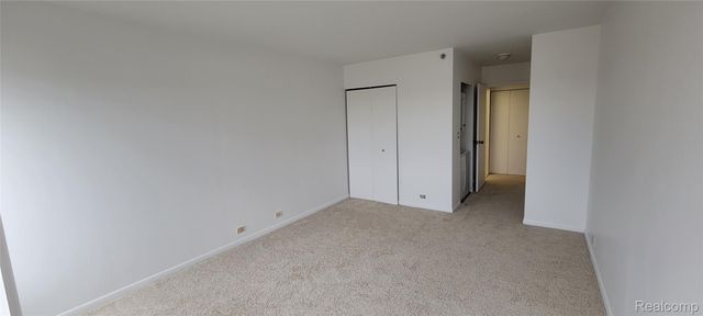 5000 Towncenter Center 607, Southfield, MI 48075
