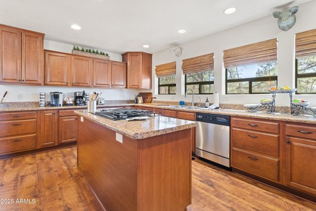 2802 ZANE GREY Boulevard, Overgaard, AZ 85933