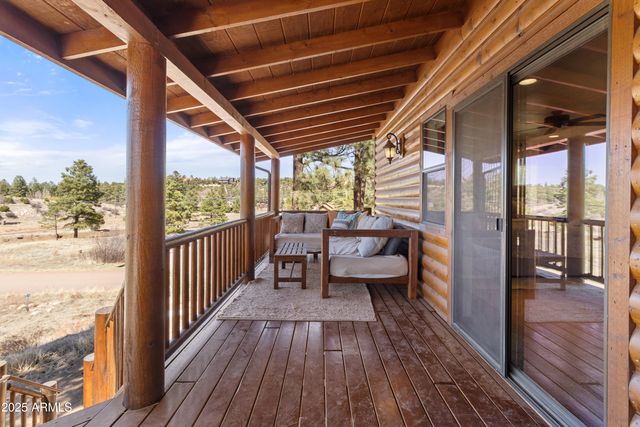 2802 ZANE GREY Boulevard, Overgaard, AZ 85933