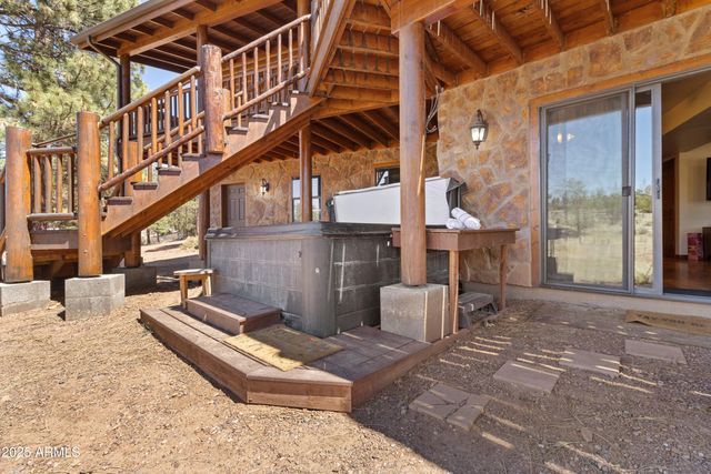 2802 ZANE GREY Boulevard, Overgaard, AZ 85933