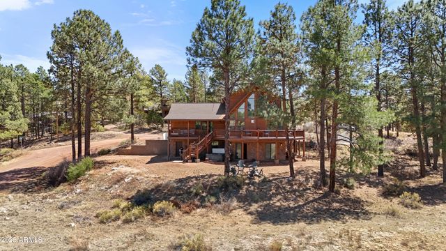 2802 ZANE GREY Boulevard, Overgaard, AZ 85933
