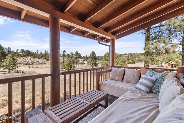 2802 ZANE GREY Boulevard, Overgaard, AZ 85933