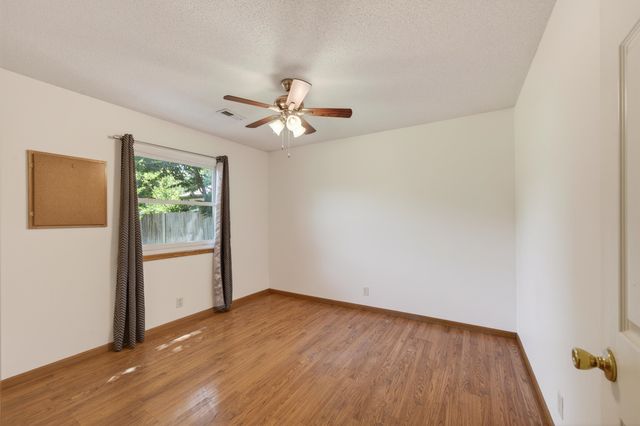 1938 N Burns, Wichita, KS 67203