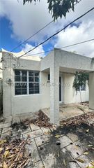 2228 SW 58th Ct, Miami, FL 33155