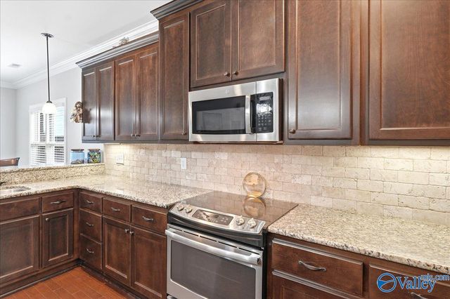 24 Hawthorn Heights Blvd SW, Huntsville, AL 35824