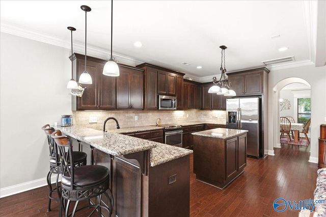 24 Hawthorn Heights Blvd SW, Huntsville, AL 35824