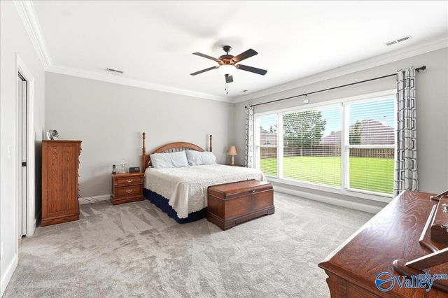 24 Hawthorn Heights Blvd SW, Huntsville, AL 35824