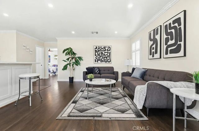 3133 Cedar Avenue, Long Beach, CA 90806