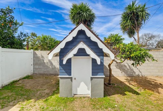 3133 Cedar Avenue, Long Beach, CA 90806