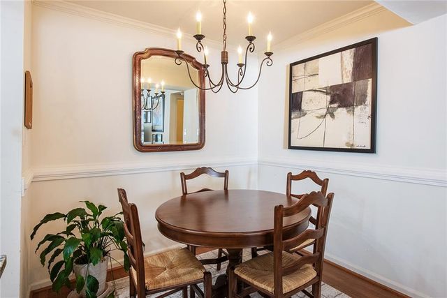 3076 Chastain Park Court NE, Atlanta, GA 30342