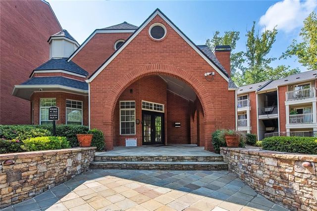 3076 Chastain Park Court NE, Atlanta, GA 30342