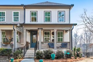 320 Oak Arms Way, Woodstock, GA 30188